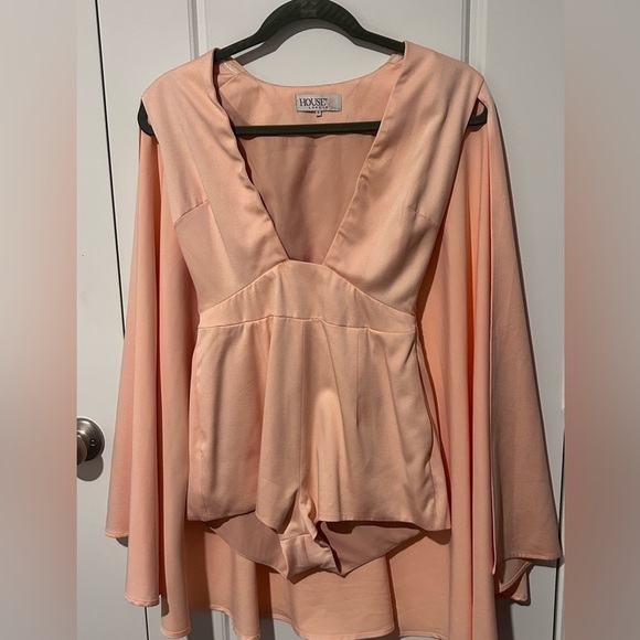 House of CB Cape Playsuit. Small. - Picture 3 of 7